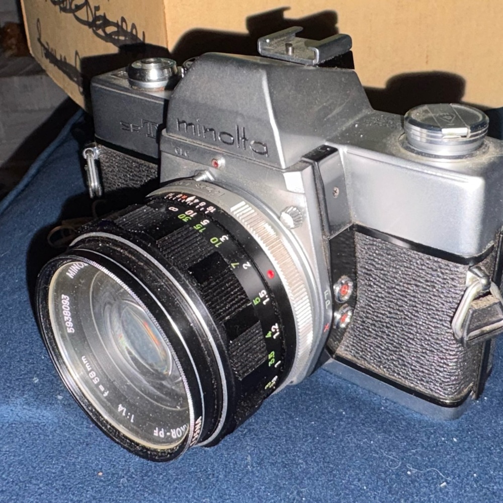 SR-T 101 Silver Camera ( Minolta) - Picture 4 of 9